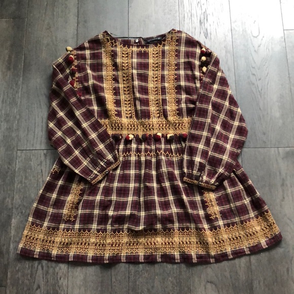 Zara Tops - Zara long sleeves boho tunic with Pom Pom details